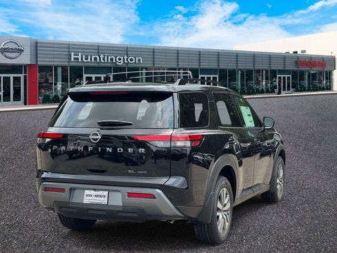 New 2026 Nissan Pathfinder SL AWD/4WD image 3