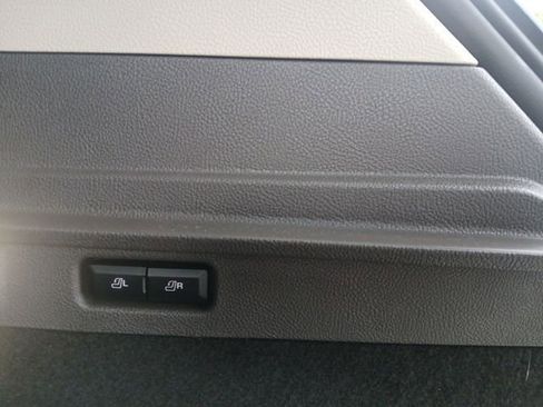 Used 2022 Lincoln Corsair AWD w/ Equipment Group 101A image 43