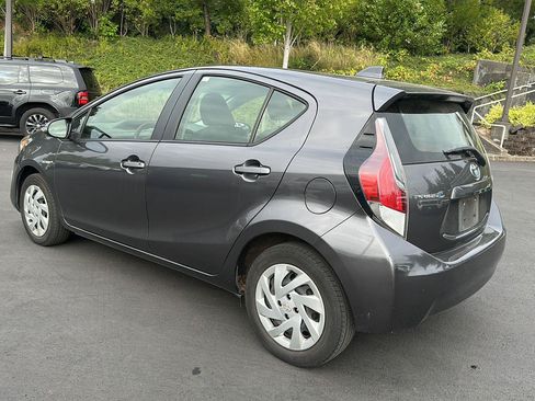 Used 2015 Toyota Prius C Two FWD image 3