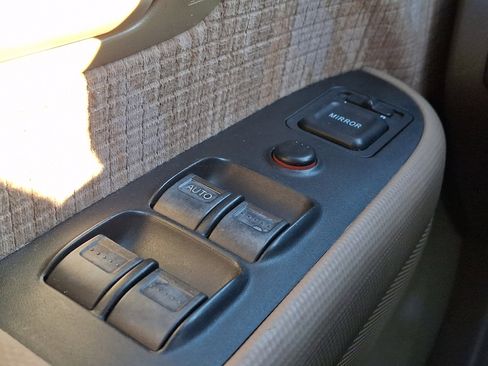 Used 2004 Honda CR-V LX image 20