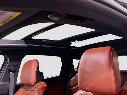 Used 2023 Kia Sportage SX image 21