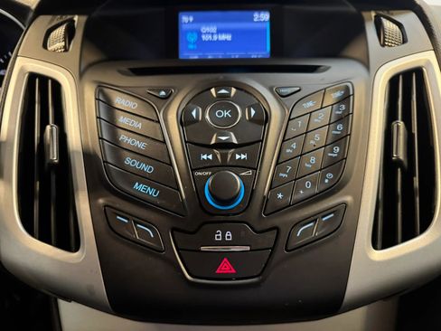 Used 2014 Ford Focus SE FWD image 17