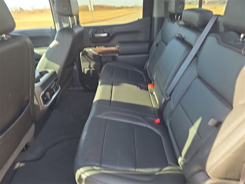 Used 2019 GMC Sierra 1500 SLT image 15