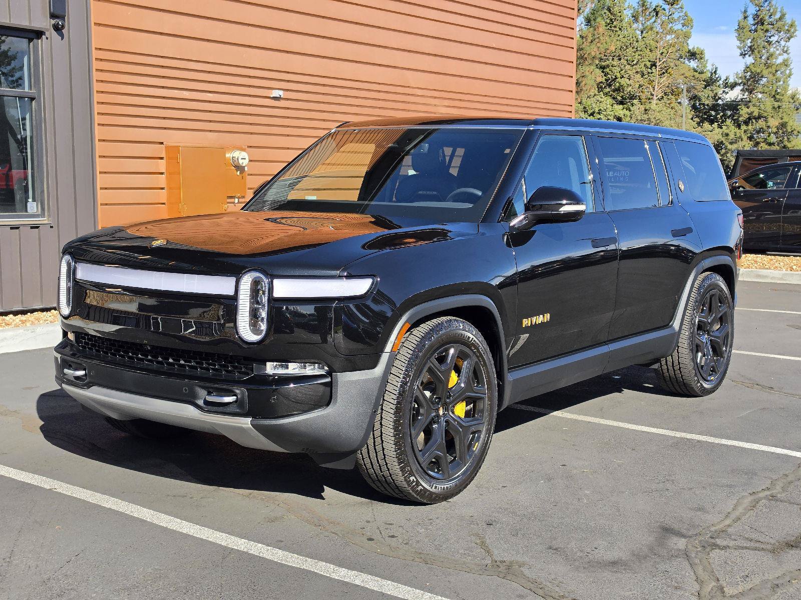 Used 2023 Rivian R1S Adventure Quad AWD/4WD image 1