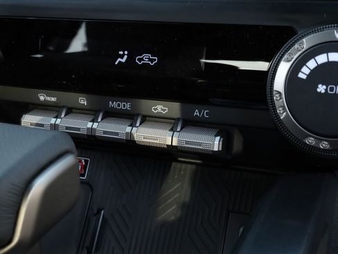 New 2025 Toyota Tacoma SR5 image 27