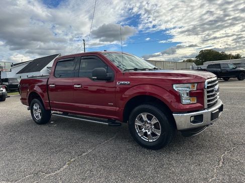 Used 2015 Ford F150 XLT w/ Equipment Group 301A Mid image 11