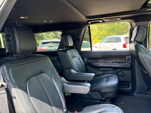 Used 2018 Ford Expedition Limited w/ Equipment Group 302A RWD image 12