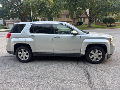 Used 2013 GMC Terrain SLE AWD/4WD image 7