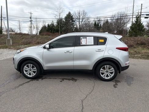Used 2018 Kia Sportage LX w/ LX Popular Package image 14