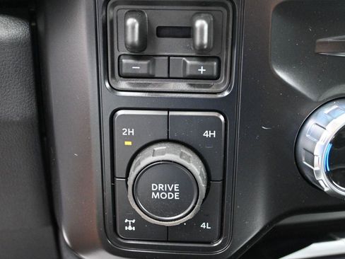 New 2026 Ford F250 Platinum image 33