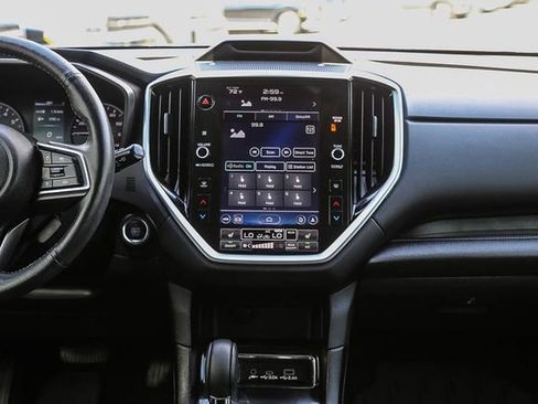 Used 2023 Subaru Ascent Limited w/ Technology Package AWD/4WD image 14