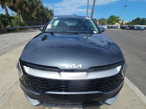 Used 2023 Kia Sportage EX FWD image 2