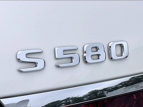 Used 2023 Mercedes-Benz S 580 4MATIC Sedan image 31