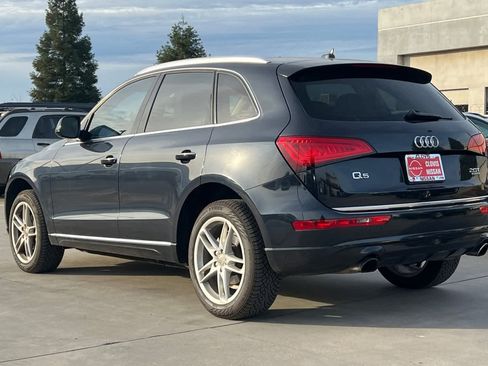Used 2017 Audi Q5 2.0T Premium Plus w/ Technology Package image 7