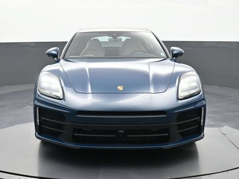 Certified 2025 Porsche Panamera image 30