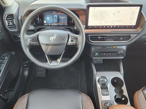 Used 2026 Ford Bronco Sport Outer Banks w/ Outer Banks Tech Package+ AWD/4WD image 25