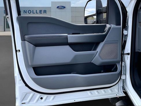 New 2025 Ford F350 XLT w/ 360-Degree Camera Package AWD/4WD image 22
