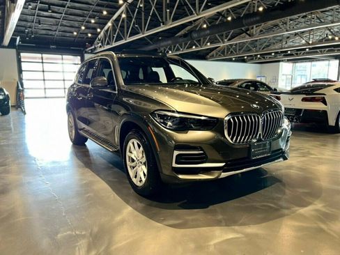 Used 2022 BMW X5 xDrive40i w/ Premium Package image 7
