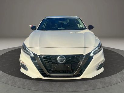 Used 2020 Nissan Altima 2.5 SR w/ Premium Package