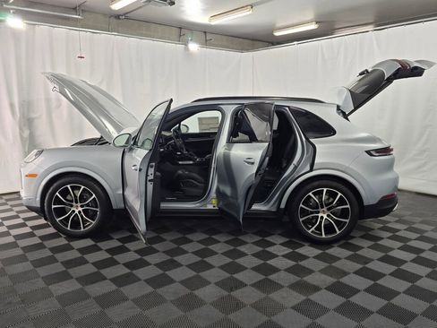 New 2026 Porsche Cayenne AWD/4WD image 13