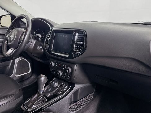 Used 2018 Jeep Compass Limited w/ Navigation Group image 29