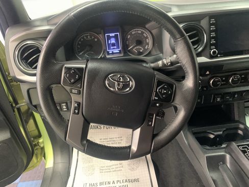 Used 2023 Toyota Tacoma TRD Off-Road image 17