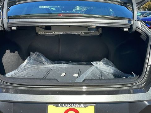 New 2026 Hyundai Elantra Limited image 28