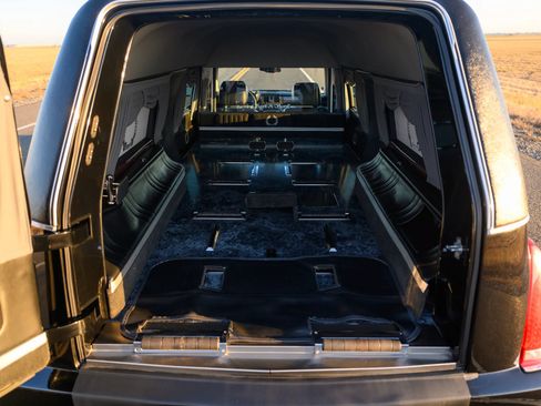 Used 2009 Cadillac DTS Hearse FWD image 49