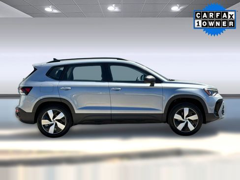 Used 2025 Volkswagen Taos S AWD/4WD image 8