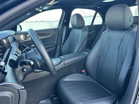 Used 2023 Mercedes-Benz E 350 4MATIC Sedan image 5