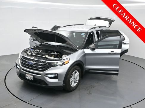 Used 2024 Ford Explorer XLT image 39