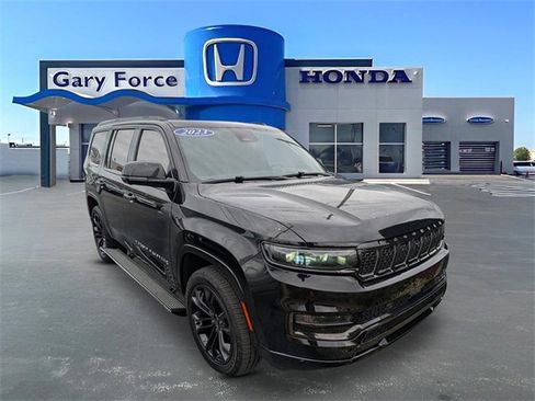 Used 2023 Jeep Grand Wagoneer Series II image 1