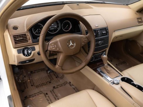 Used 2008 Mercedes-Benz C 300 4MATIC Sedan image 3