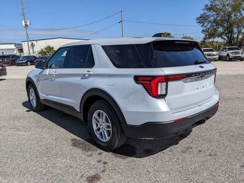 New 2026 Ford Explorer Active RWD image 6