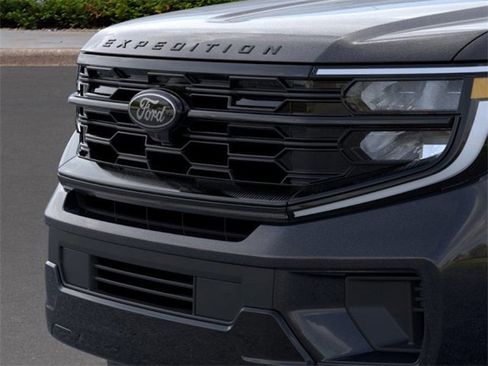New 2026 Ford Expedition Max Platinum w/ Stealth Appearance Package image 17
