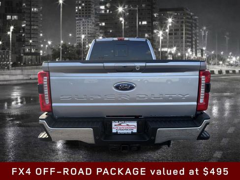 Used 2023 Ford F350 4x4 Crew Cab DRW Super Duty image 5