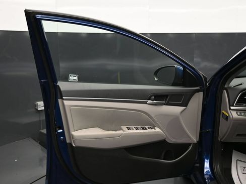 Used 2018 Hyundai Elantra SEL FWD image 10