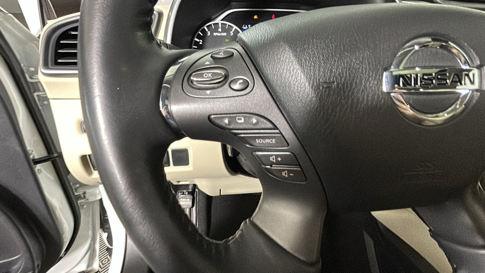 Used 2022 Nissan Murano Platinum AWD/4WD image 18
