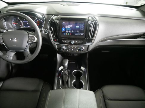Certified 2023 Chevrolet Traverse LT w/ Midnight/Sport Edition AWD/4WD image 10