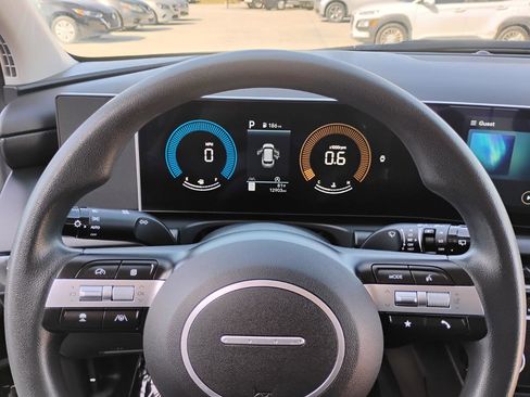 Used 2025 Hyundai Tucson SEL image 14