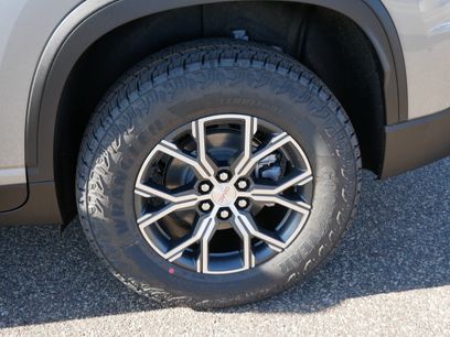 New 2026 GMC Acadia AT4 w/ Luxury Package