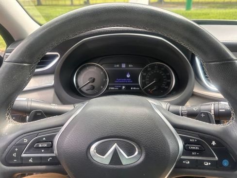 Used 2023 INFINITI QX50 Sensory AWD/4WD image 13