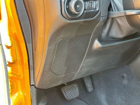 Used 2021 Jeep Wrangler Unlimited Rubicon image 15