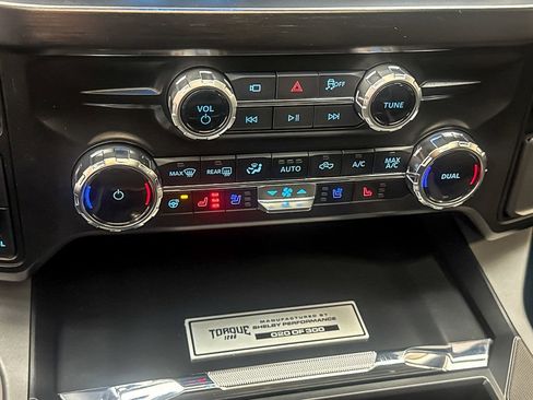 New 2026 Ford F250 Lariat w/ Black Appearance Package image 20