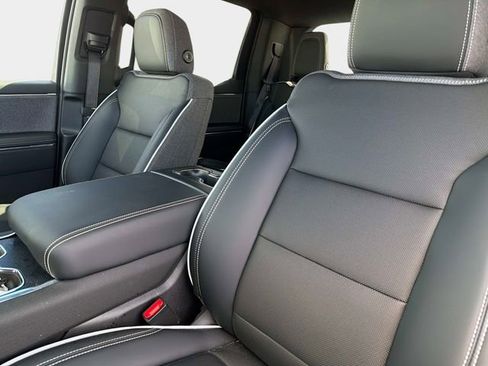 New 2026 GMC Sierra EV Elevation image 19