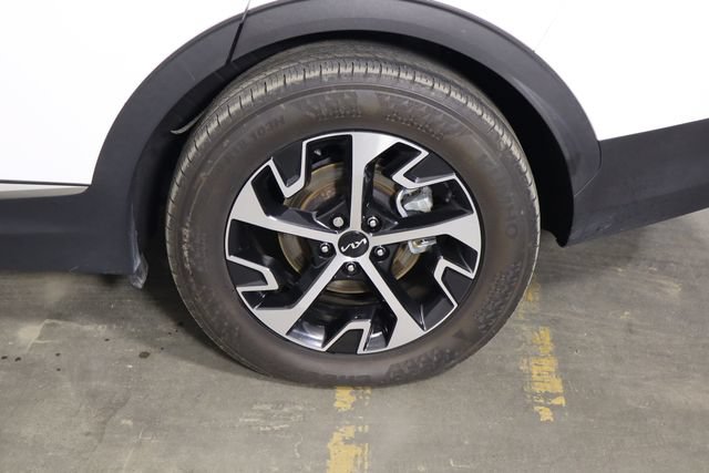 Certified 2025 Kia Sportage EX FWD image 41