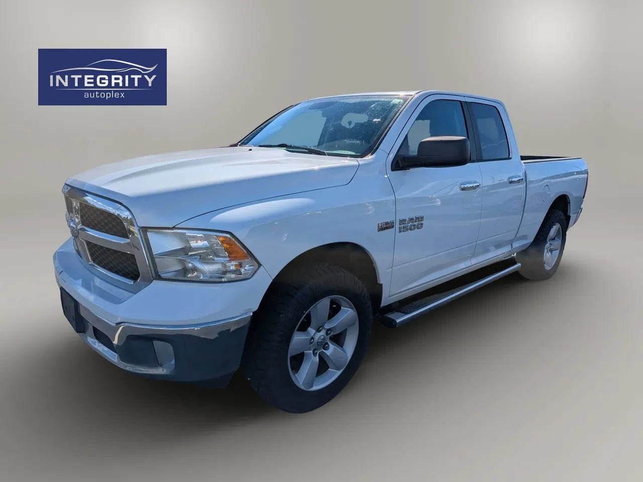 Used 2017 RAM 1500 Classic SLT AWD/4WD image 1