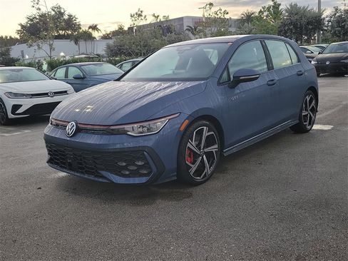 New 2026 Volkswagen GTI SE image 3