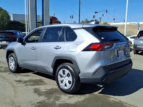 Used 2025 Toyota RAV4 LE FWD image 5