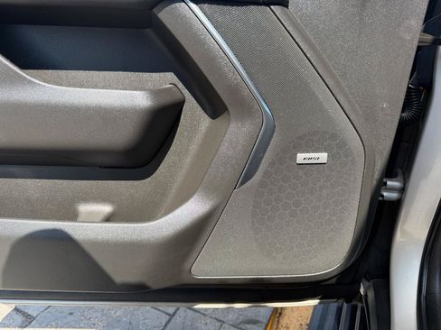 Used 2022 Chevrolet Tahoe High Country AWD/4WD image 21